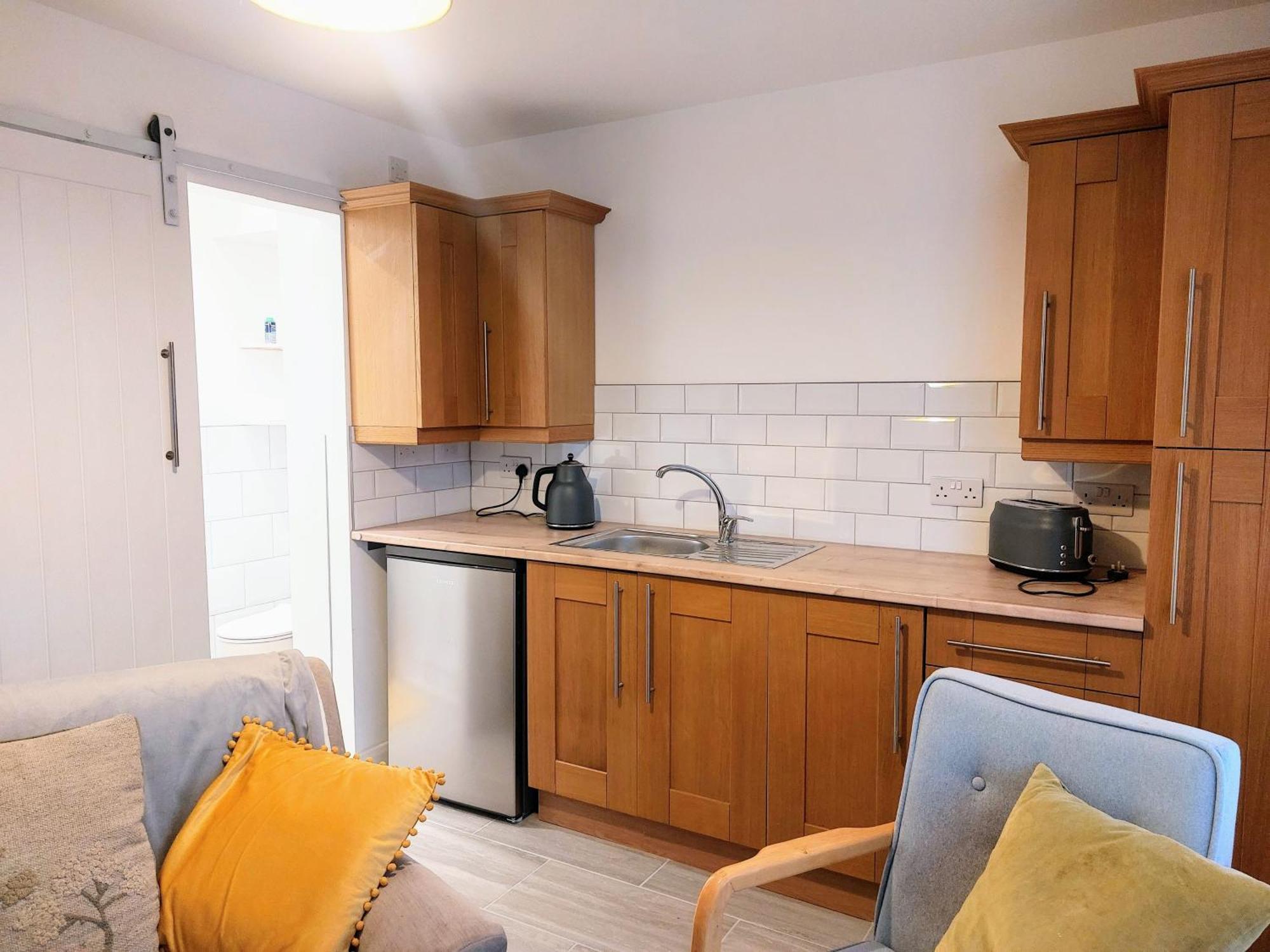 Charming 1 Bedroom Self-contained Flat.