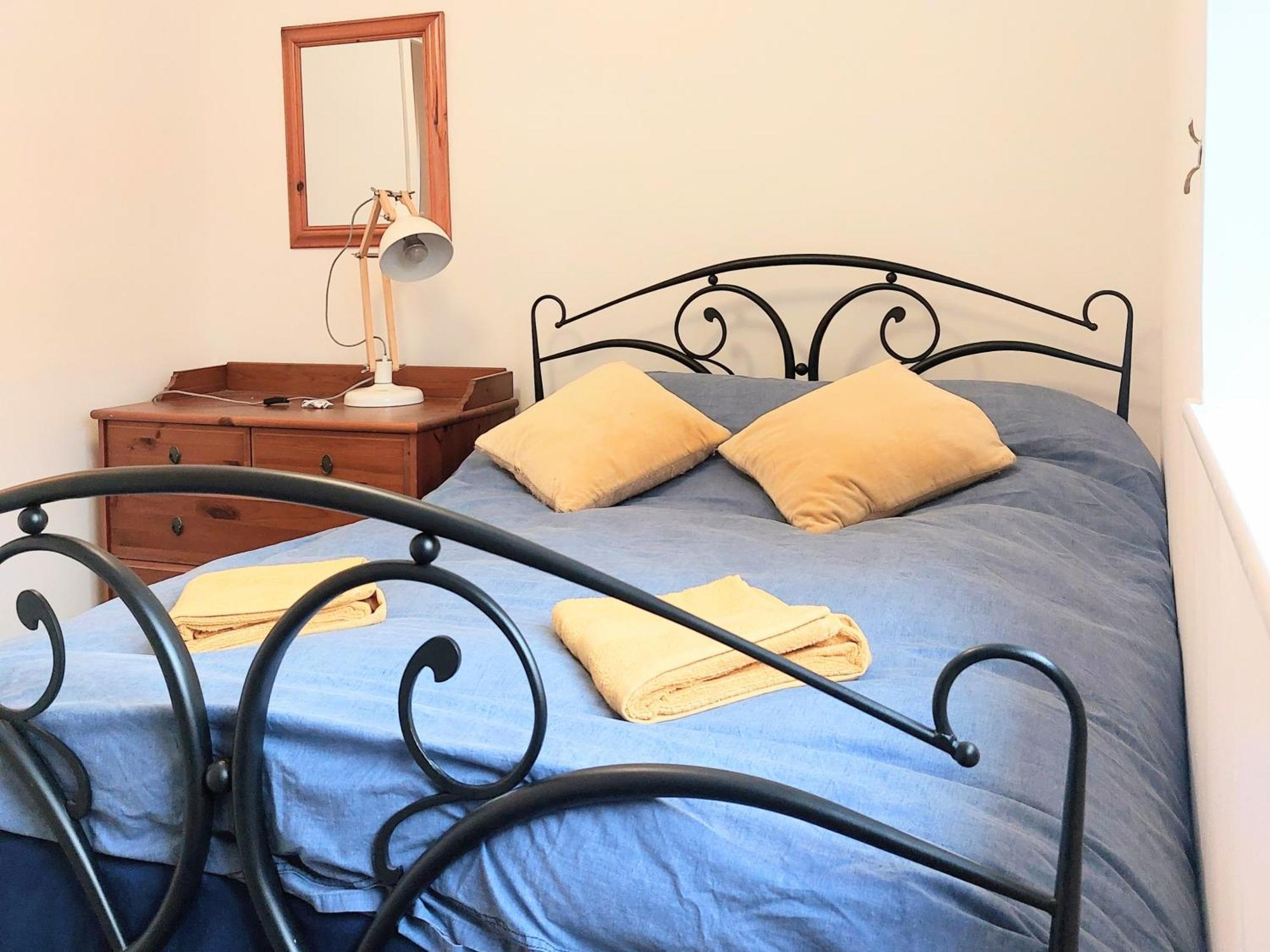 Charming 1 Bedroom Self-contained Flat. Apartment